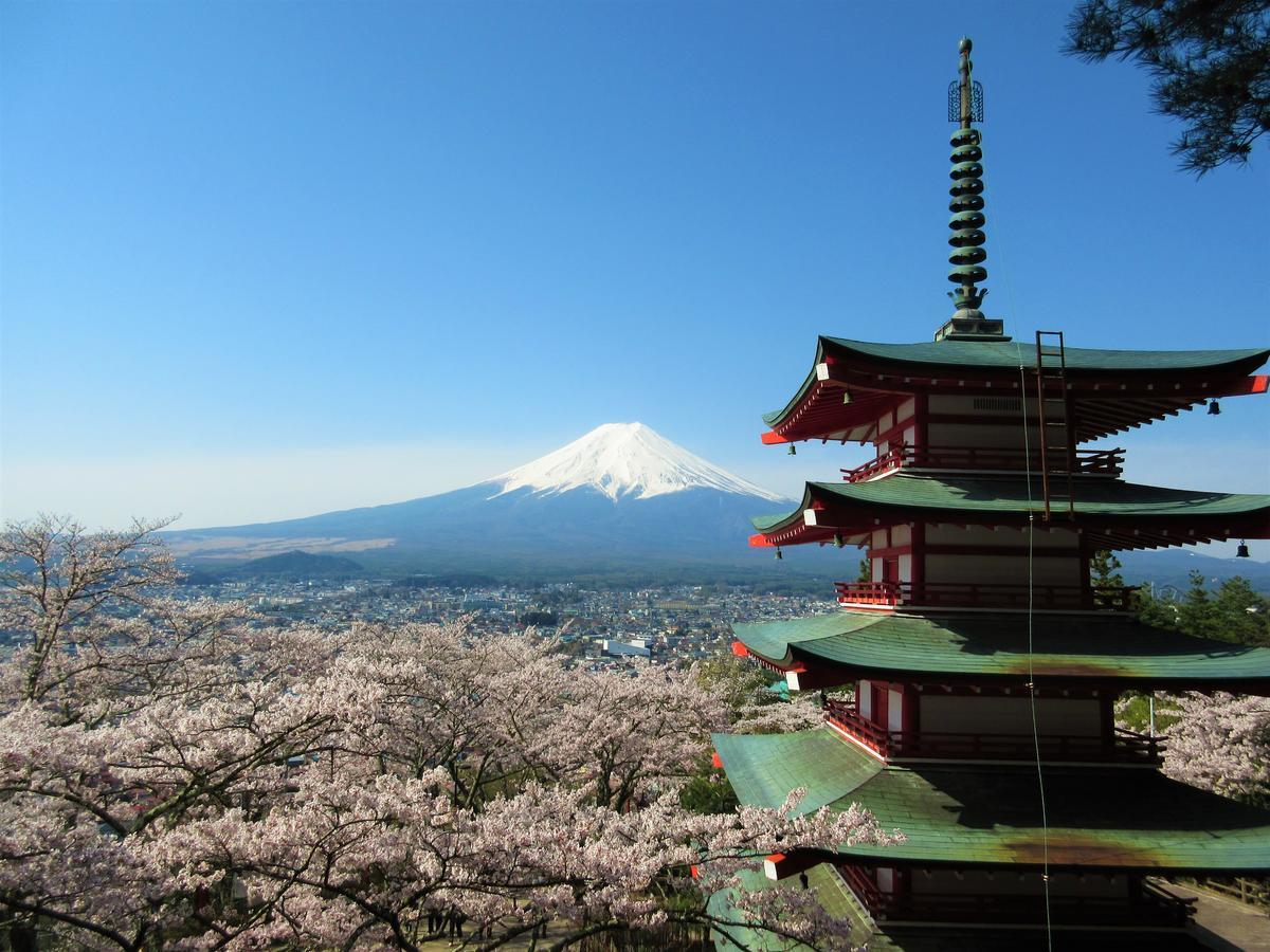 富士山結アパートメント Fujiyoshida Exteriör bild
